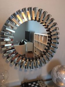 Round Mirror 0001